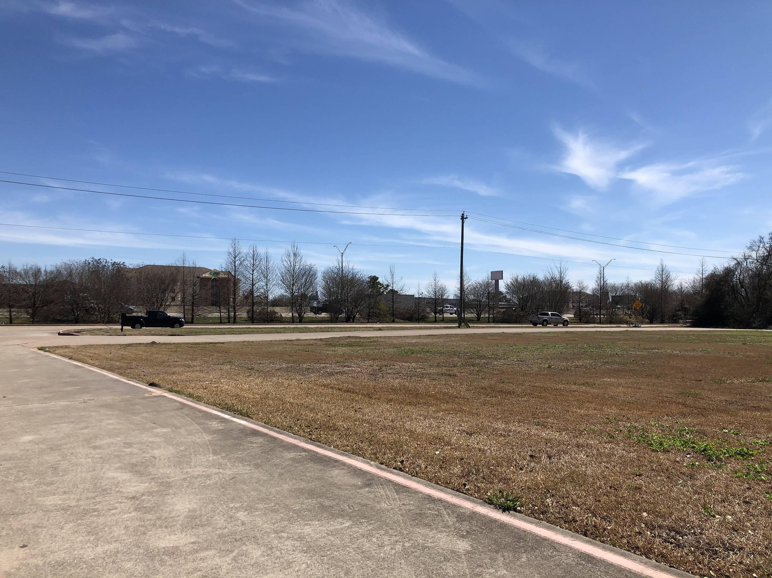 OUTSTANDING FAST FOOD RESTAURANT AND/OR RETAIL DEVELOPMENT OPPORTUNITY